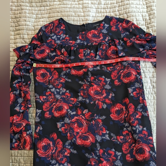 Halogen Floral Ruffled Long Bell Sleeve Shift Dress Size Medium - Picture 7 of 9